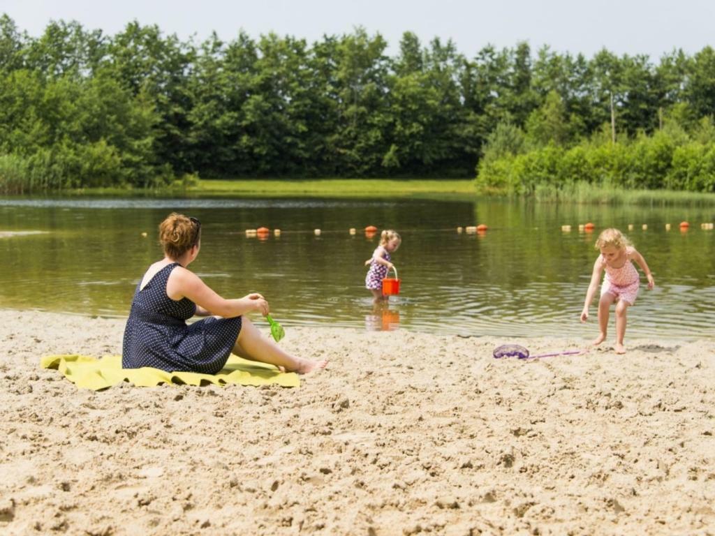 Landal Hunerwold State Hotell Wateren Exteriör bild